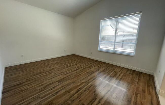 Wonderful cul-de-sac one-story single-family house
