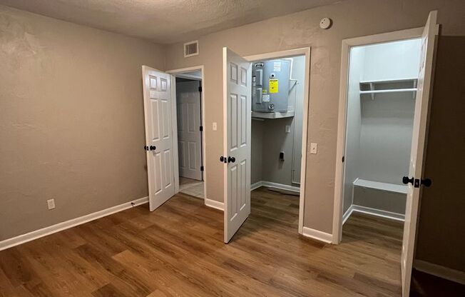 3 beds, 1 bath, $1,550