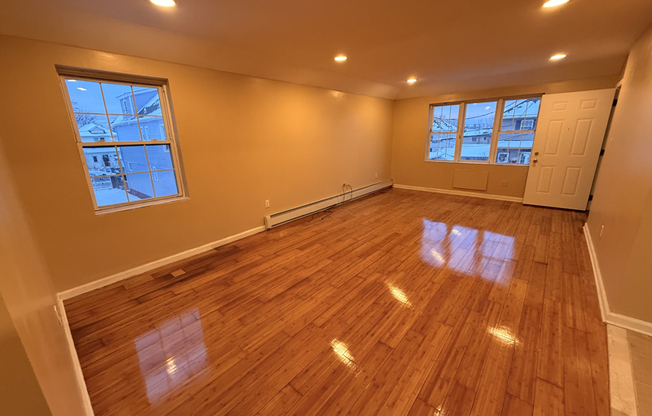 103 25 169 ST