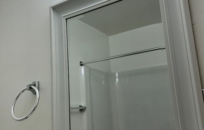 1 bed, 1 bath, 570 sqft, $1,275, Unit AO346