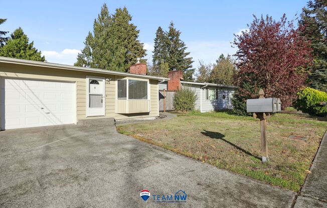 Move in ready! Charming Duplex in Tumwater offering 2 bedrooms and 1 bath