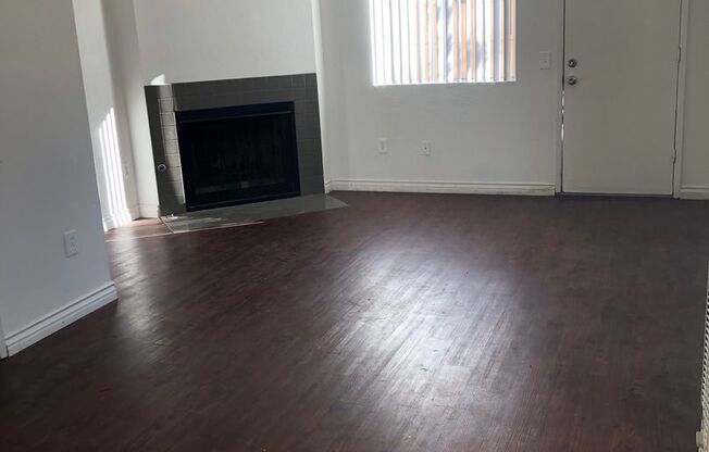 Reed Ave. | Coastal Luxe Retreat | Steps from Surf, Sand & Lifestyle!