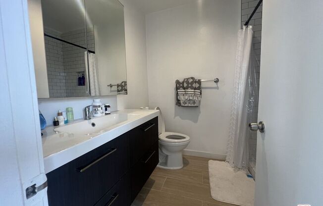 Studio, 1 bath, 450 sqft, $2,795, Unit C