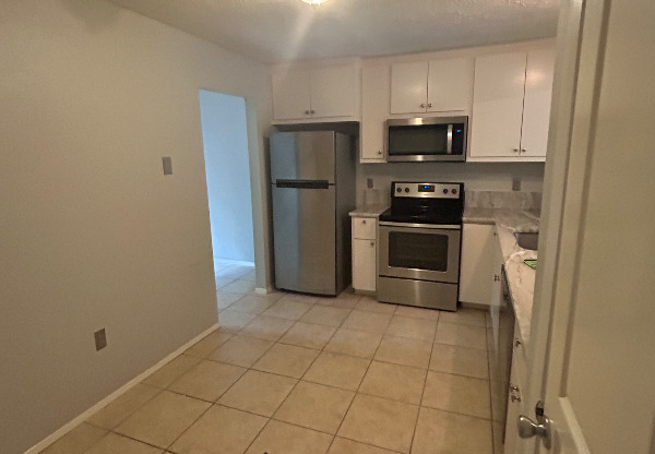 31 CAPEWOOD CT
