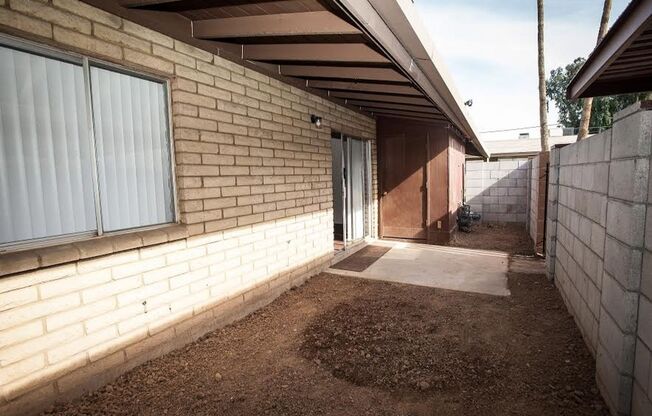 1 MONTH FREE rent 2 bed 1 bath with private Patio