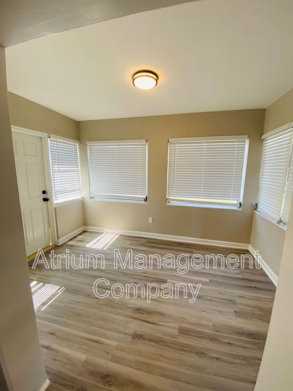 349 GRV AVE