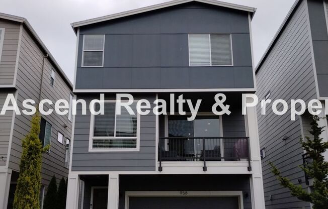 Price Drop!! 4 Bed Full Bed & Bath on Main Next to Commonwealth Lake & Minutes to Cedar Hills Crossing
