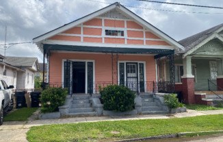 3033 BRUXELLES ST