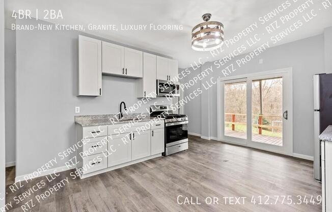 2147 LINCOLN BLVD
