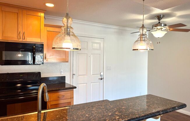 1 bed, 1 bath, 736 sqft, $2,150, Unit D039