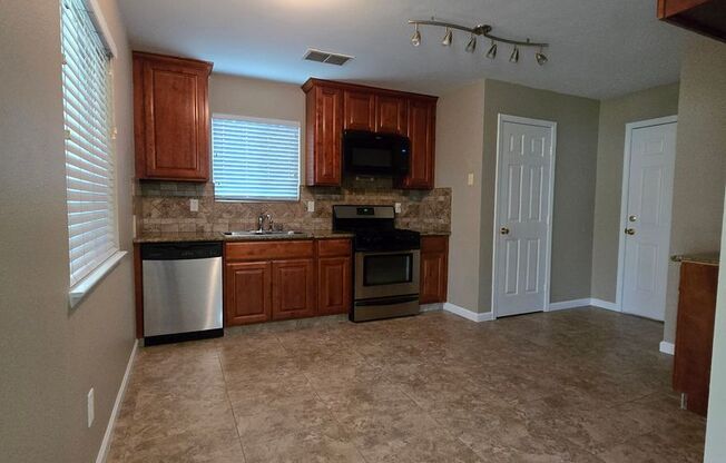 3 beds, 2 baths, $1,950