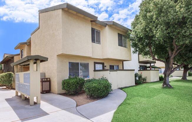 1 bed, 1 bath, 610 sqft, $1,245, Unit 11