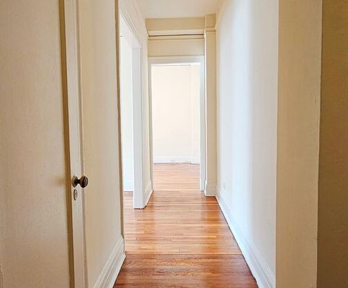 2 beds, 2 baths, 775 sqft, $1,975, Unit 210