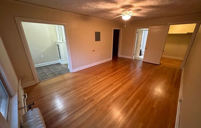 Studio, 1 bath, 456 sqft, $1,350, Unit 01 - 109