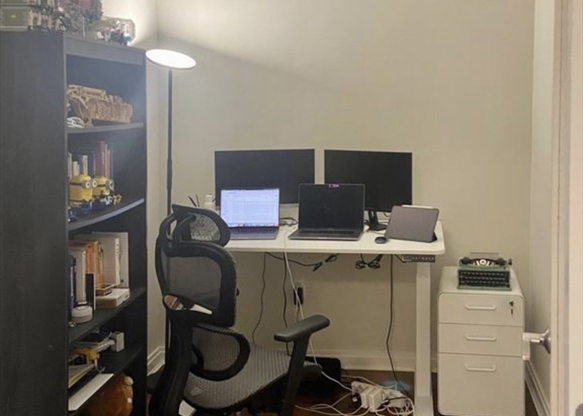 1 bed, 1 bath, 848 sqft, $2,950, Unit 219