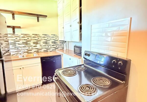504 WESTMINSTER