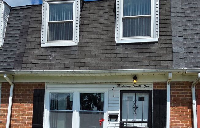3 Bedroom Townhome Minutes From Towson Town Center!