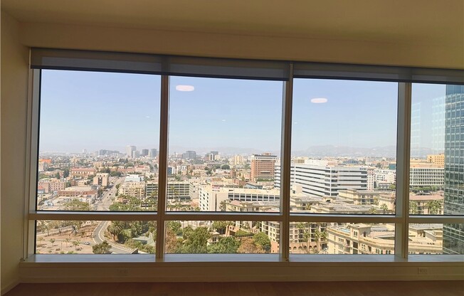 1 bed, 1 bath, 828 sqft, $3,100, Unit 2102