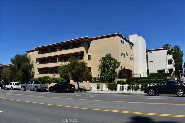 2 beds, 1 bath, 800 sqft, $2,300, Unit UNIT 210A