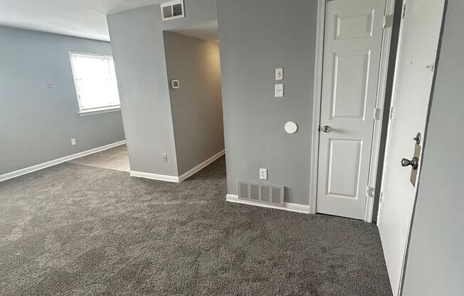 1 bed, 1 bath, 600 sqft, $1,220, Unit 10-C13