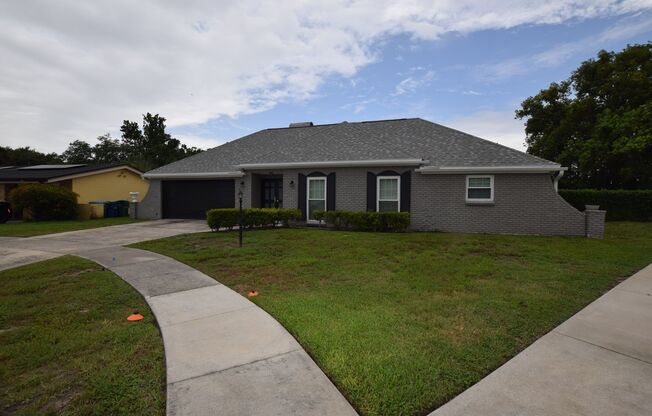 4 Bedroom, 3 Bath Single Family Pool Home, For Rent at 2627 Verona Trail Winter Park, FL 32789