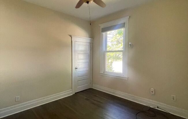 2 beds, 1 bath, $1,395