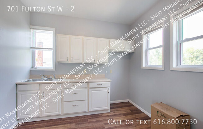 701 FULTON ST W