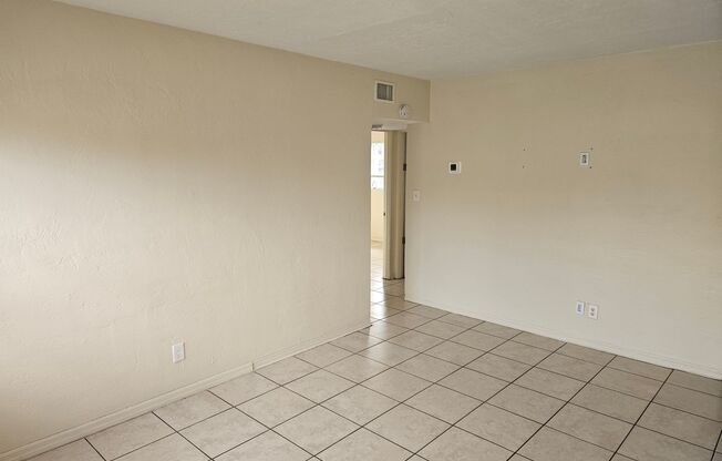 2 Bedroom Unit in St Pete