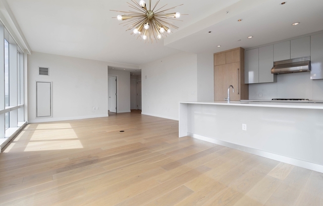 2 beds, 2 baths, 1,515 sqft, $7,900, Unit 20J