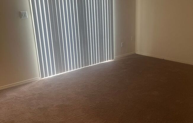 2 beds, 1 bath, 725 sqft, $1,088, Unit 538 - 7