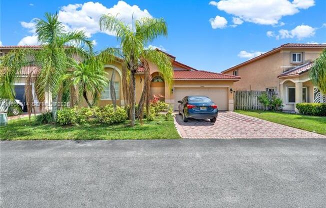 12046 SW 133rd Ter MIAMI, FL 33186