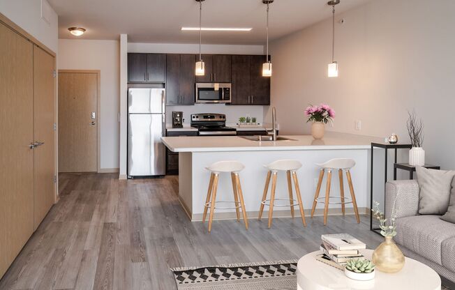 1 bed, 1 bath, 676 sqft, $1,575, Unit 412