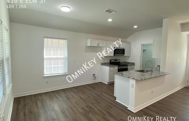 416 E ELM ST