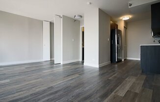 5 E DELAWARE PL