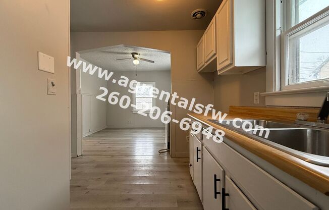 2603 Holton Ave