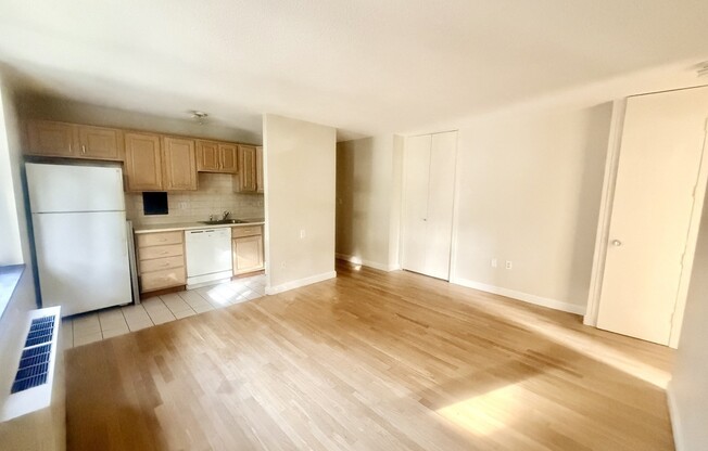 1 bed, 1 bath, 527 sqft, $2,000, Unit 10