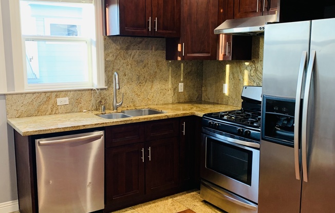 2919 1/2 SHATTUCK AVE