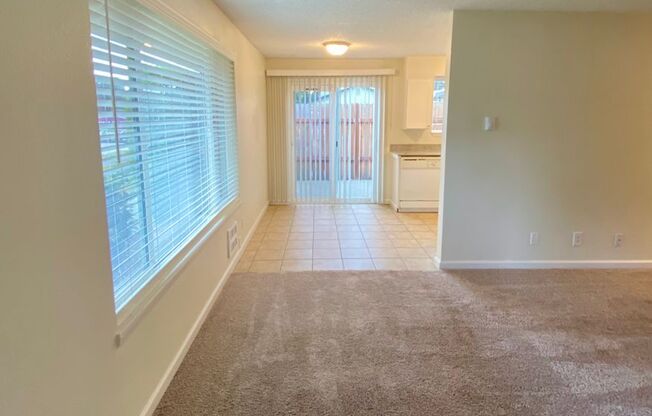 2 beds, 1 bath, 900 sqft, $1,950, Unit 1720-A1