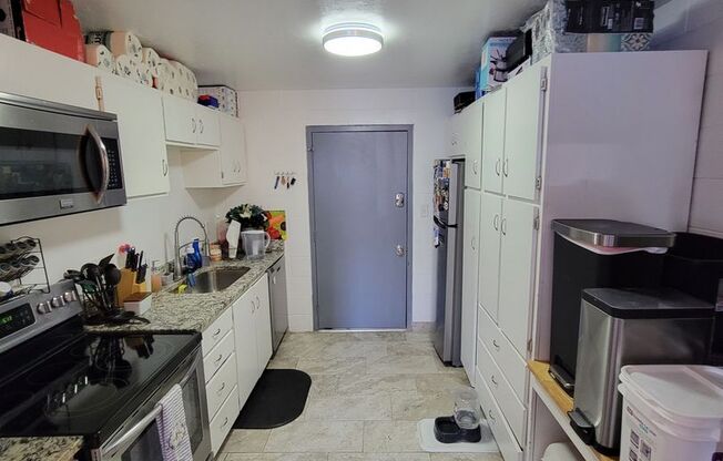 Studio, 1 bath, $1,065, Unit 113