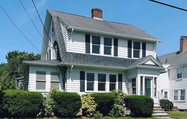 18 EDGEHILL RD