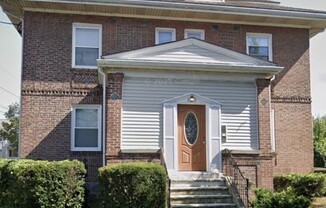 82 Verchild St 2