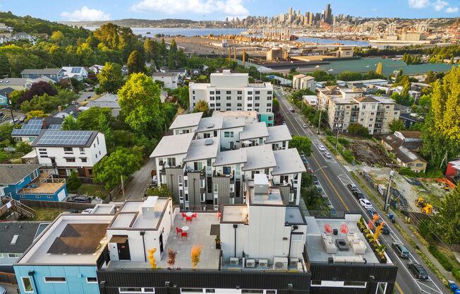 Studio, 1 bath, 295 sqft, $1,295, Unit 205