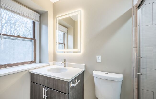 3 beds, 2 baths, 1,300 sqft, $2,480, Unit 3111-5
