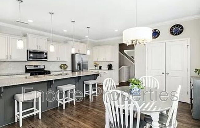 551 GRAND CENTRAL STA