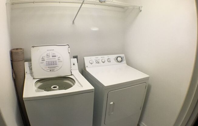 2 beds, 2 baths, $2,000, Unit # 257
