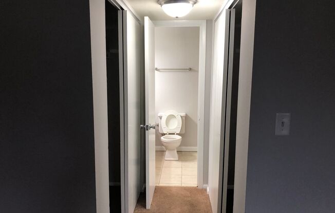 2 beds, 2 baths, 955 sqft, $1,179, Unit 5901E