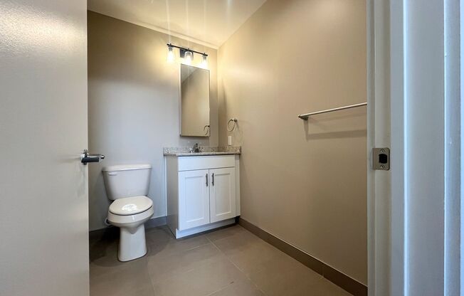 2 beds, 2 baths, 957 sqft, $2,350, Unit UNIT 513