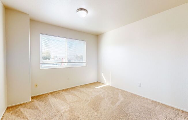 2 beds, 1 bath, $1,985, Unit 5235 Riverside Ave Apt 6