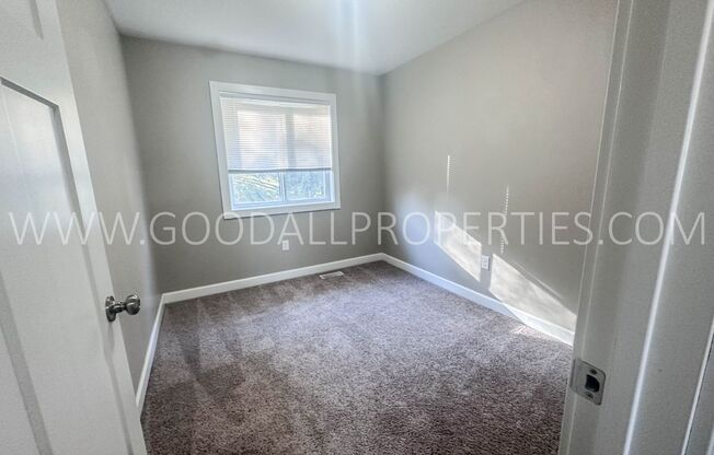 3 beds, 1.5 baths, $1,475