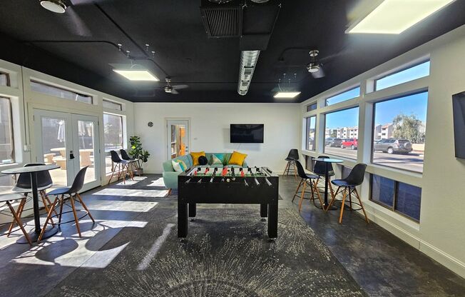 2 beds, 2 baths, 850 sqft, $1,425, Unit 312